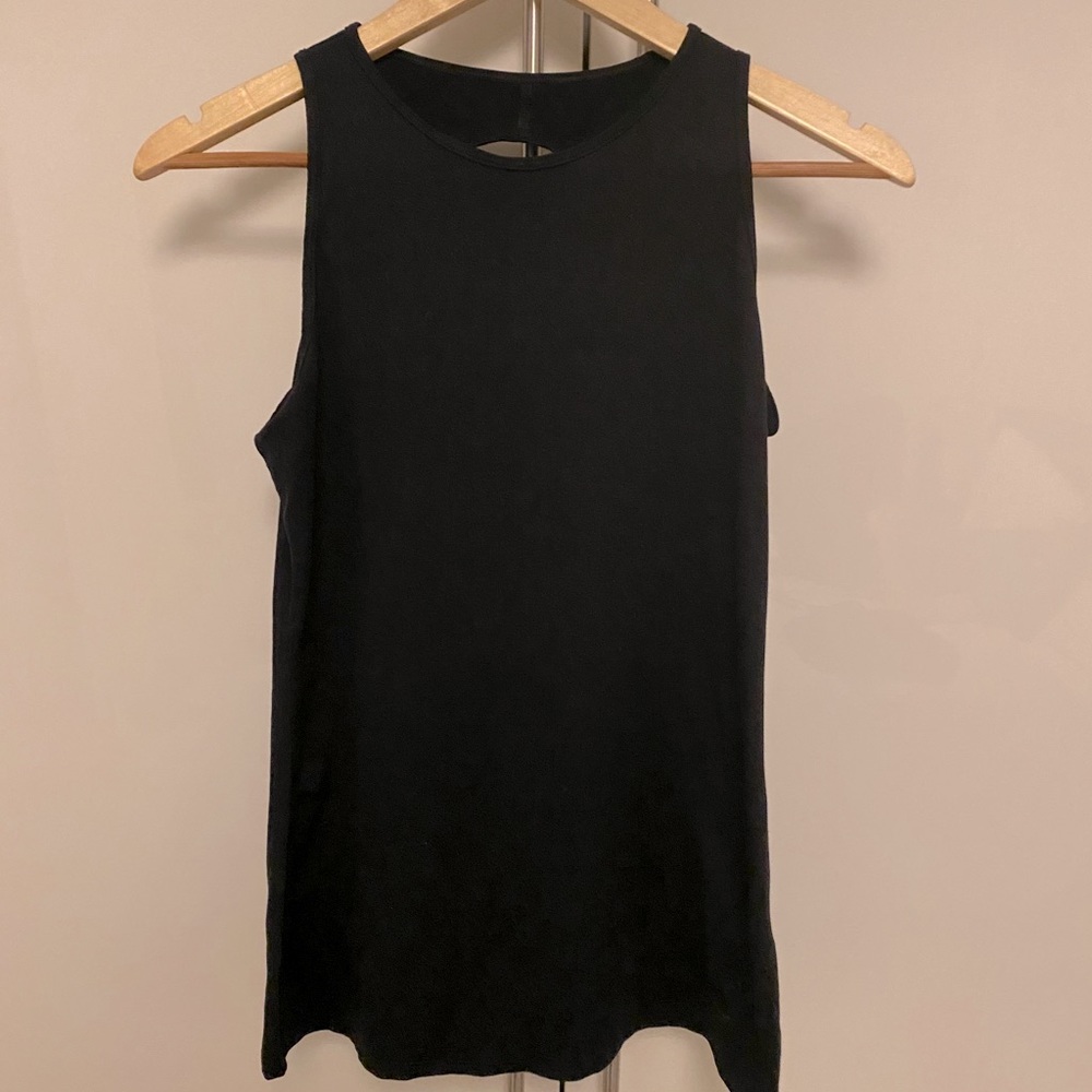 Nike shirt black size medium